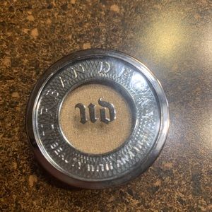 Urban Decay Eyeshadow Single-Easy Baked